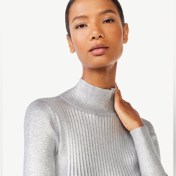 NWT - Scoop NYC Metallic High Neck Sweater - Picture 2 of 4